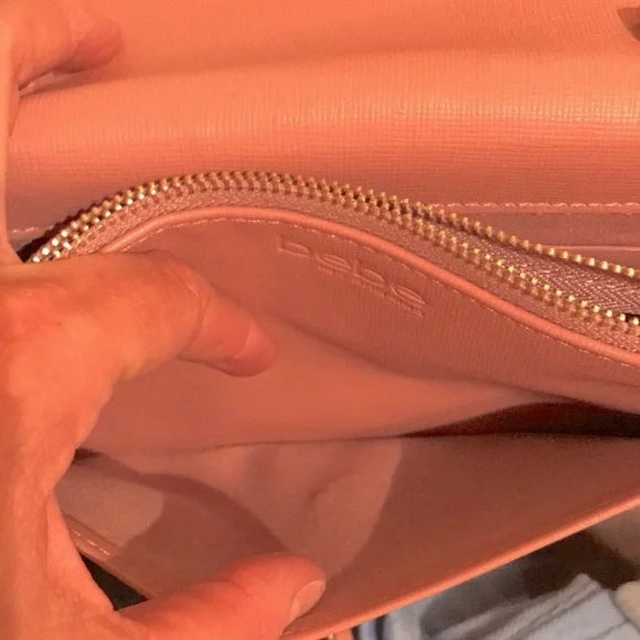 Bebe mauve crossbody with gold & mauve chain - Picture 8 of 14